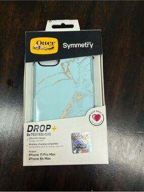 OtterBox White Drop+ Protective Phone Case Packaging